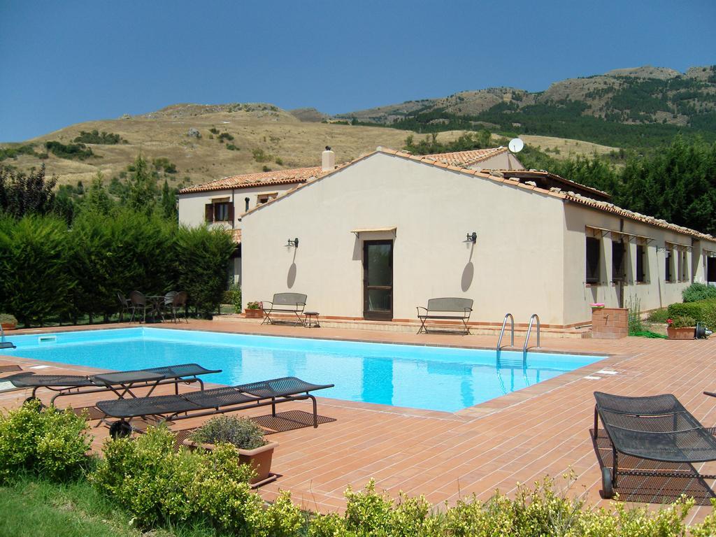 Agriturismo Terravecchia Villa Castellana Sicula Buitenkant foto